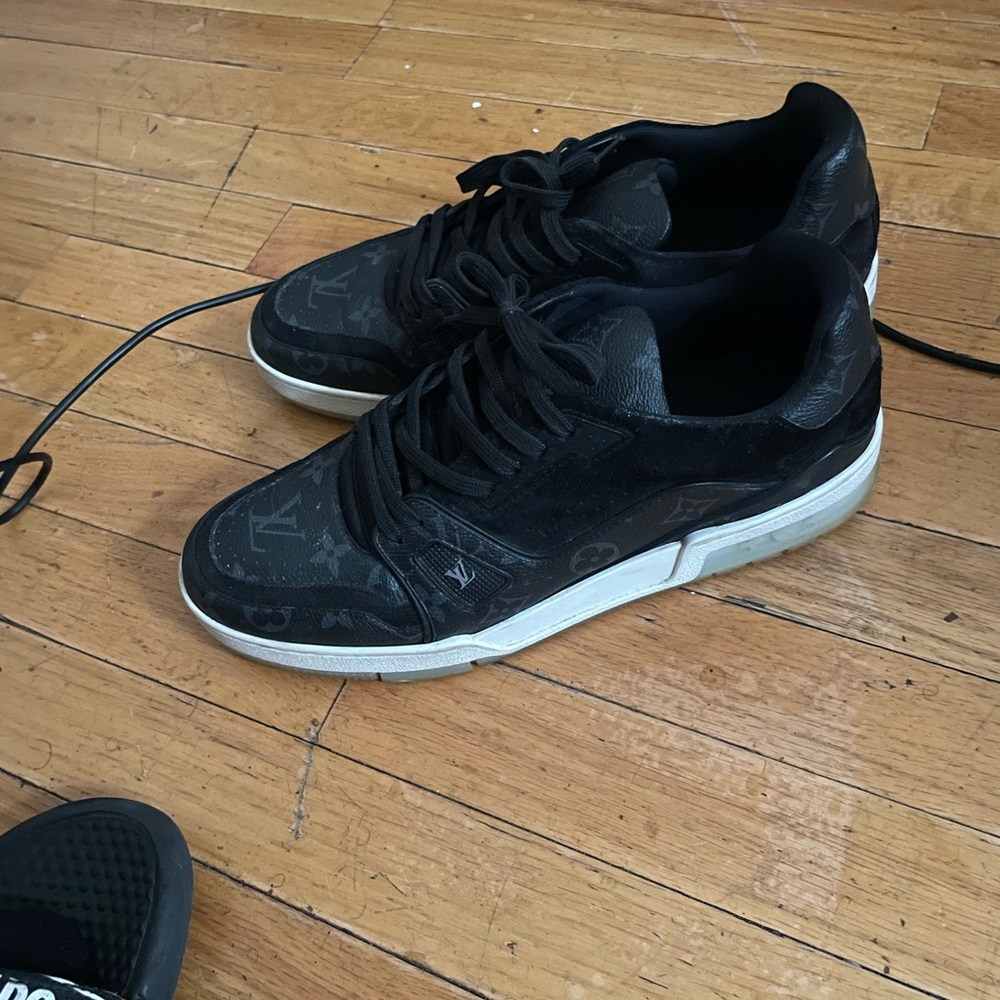 LouisVuitton  sneakers
